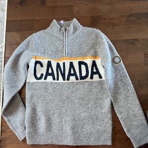 Canada sweater
